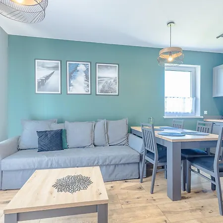 Apartment 31b3 *
